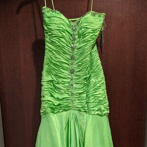 Mori Lee 8122 Lime Green Prom Dress Size 6